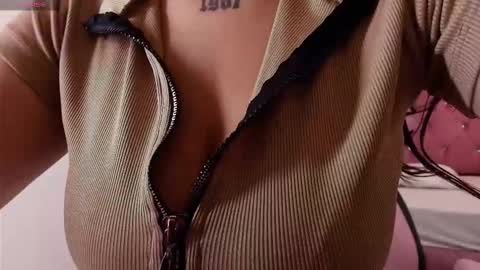 Snapshot of adara_evanss chatting on 09.15.25 Adara online show from 09.15.25