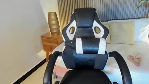 A D A R N A online show from 11.12.25