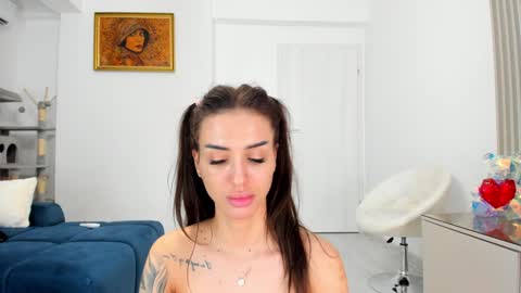 Snapshot of addictive_t chatting on 12.23.24 Tori online show from 12.23.24