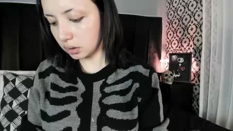 Ade  online show from 04.17.26