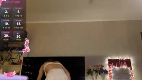 Snapshot of adel_evans chatting on 03.13.26 Adele online show from 03.13.26