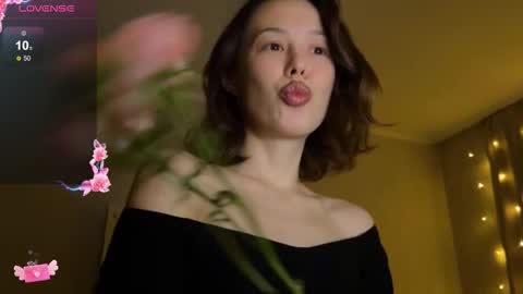 Snapshot of adel_evans chatting on 03.17.26 Adele online show from 03.17.26