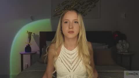 Snapshot of adele_armas chatting on 03.18.26 Adele online show from 03.18.26