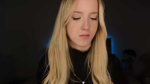 Snapshot of adele_armas chatting on 03.31.26 Adele online show from 03.31.26