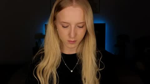 Snapshot of adele_armas chatting on 04.05.26 Adele online show from 04.05.26