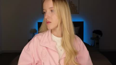 Snapshot of adele_armas chatting on 04.23.26 Adele online show from 04.23.26