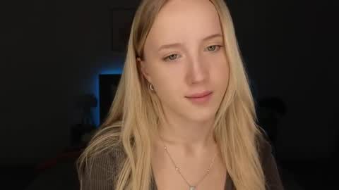 Snapshot of adele_armas chatting on 04.26.26 Adele online show from 04.26.26