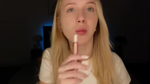 Snapshot of adele_armas chatting on 05.03.26 Adele online show from 05.03.26