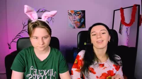 Snapshot of adele_meow chatting on 11.16.25 Adel online show from 11.16.25