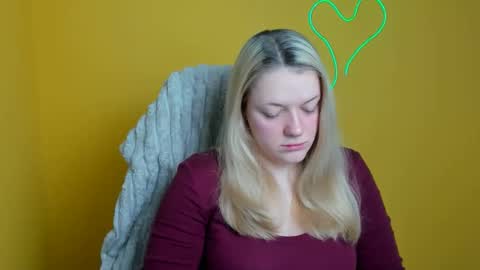 Snapshot of adele_missu chatting on 11.21.25 Adele online show from 11.21.25