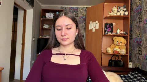 Poly online show from 04.02.26