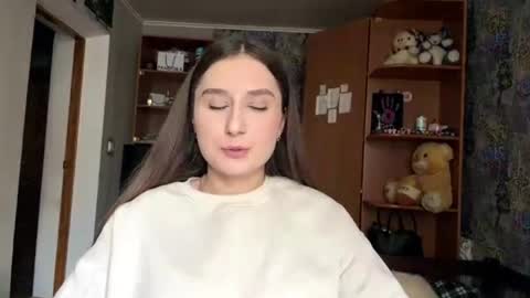 Poly online show from 04.09.26