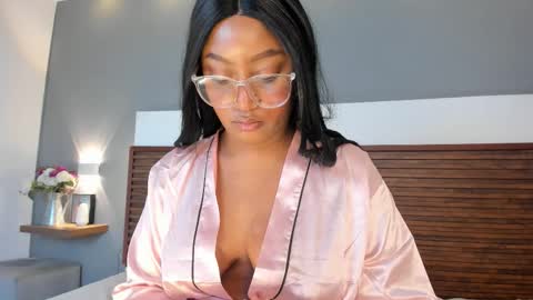 Snapshot of adelehottman chatting on 09.24.25 Adele online show from 09.24.25