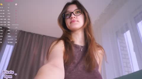 Snapshot of adeles_vibes chatting on 04.09.26 Adele online show from 04.09.26