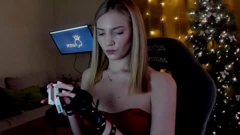 Adele Shine online show from 01.10.25