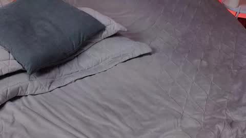 Adelheid online show from 02.23.25