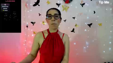 Snapshot of adellelennox_cg chatting on 12.22.25 Adelle online show from 12.22.25