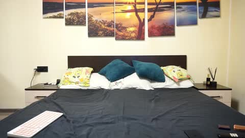 Adellineee online show from 01.25.25