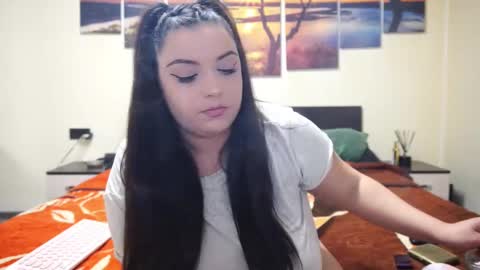 Adellineee online show from 02.21.25