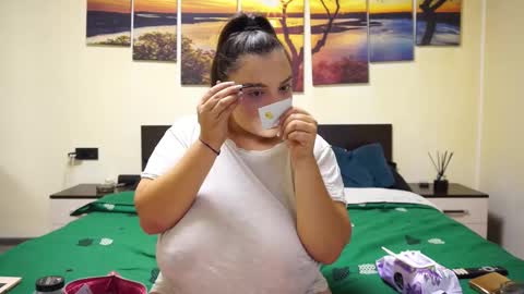 Adellineee online show from 09.25.25