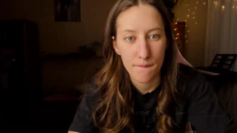 Adell online show from 03.11.25