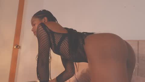  instragram adelyn 111 online show from 02.01.25