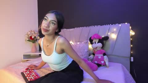 Snapshot of adharaharper chatting on 03.26.26 Adhara online show from 03.26.26