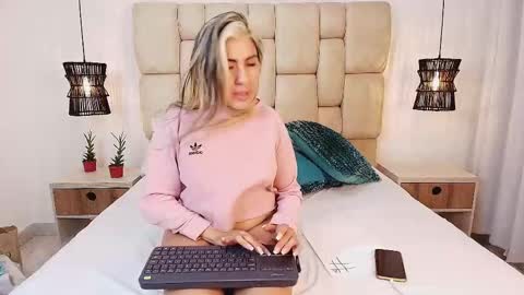 AdharaSmithh online show from 02.10.25