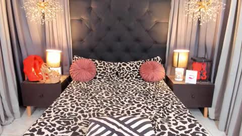 Siobe online show from 12.13.24