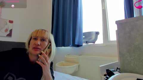 Save the date 23 NOVEMBER for a incendiary day with me  online show from 09.18.25