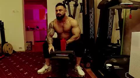 Snapshot of adonis_msc chatting on 10.18.25 Adonis online show from 10.18.25