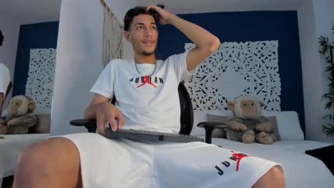 adonis_wb online show from 11.05.25