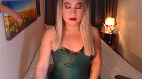 MsKim  online show from 02.17.25