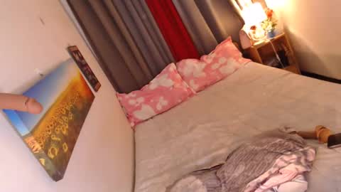 MsKim  online show from 03.08.25