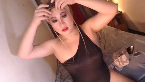 MsKim  online show from 04.28.26