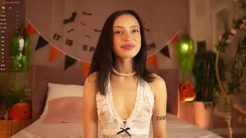 Snapshot of adoracortes chatting on 10.27.25 adoracortes online show from 10.27.25