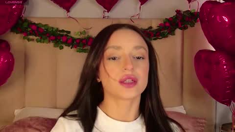 adoracortes online show from 02.14.26