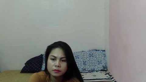 Snapshot of adorned_avah chatting on 10.12.25 Eve online show from 10.12.25