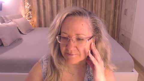 Cryna online show from 04.09.26