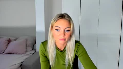 Adriana online show from 05.16.26