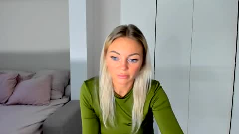 Adriana online show from 05.16.26