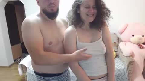 Snapshot of adriana_elvis chatting on 11.27.25 adriana online show from 11.27.25