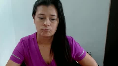 Snapshot of adriana_milf chatting on 05.27.26 Adriana milf online show from 05.27.26