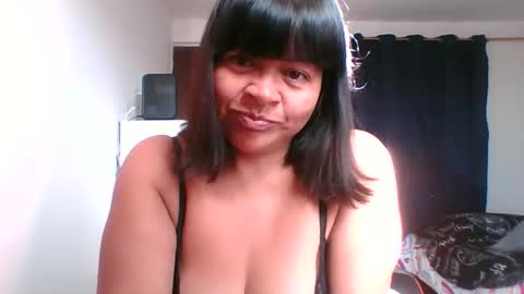 adrianagogo18 online show from 12.01.25