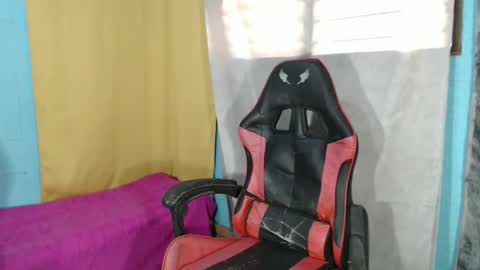 adrianna_chixx online show from 05.21.26