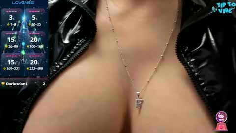 adriannalyly online show from 12.04.24