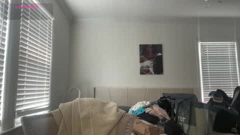 Adrianna  online show from 09.13.25