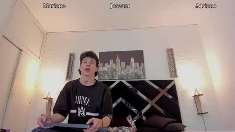 Snapshot of adriano_bigcock chatting on 10.23.25 Adrian online show from 10.23.25