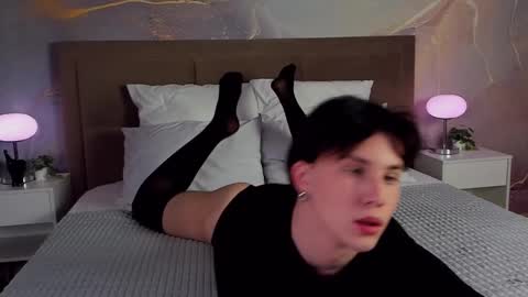 adrianoaubert online show from 02.22.25