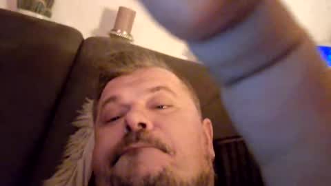 Snapshot of adrianopolano45 chatting on 12.31.24 adrianopolano45 online show from 12.31.24